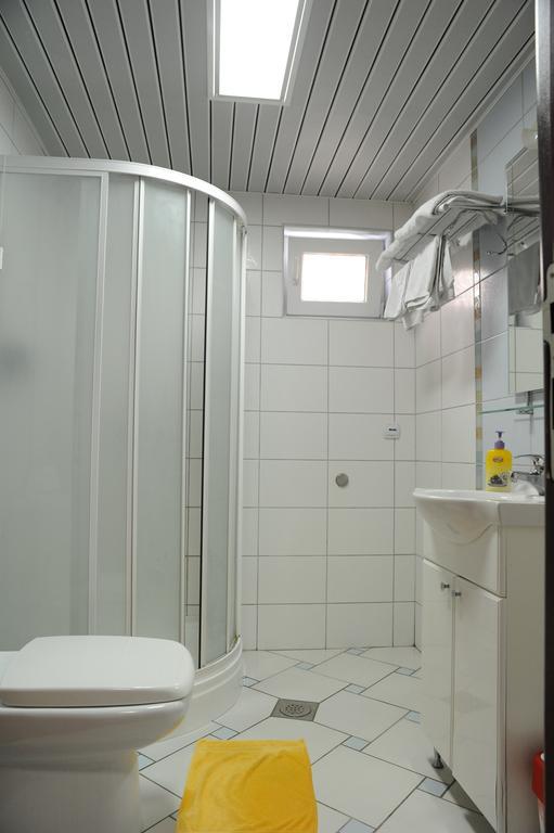 Apartment And Rooms In Club Indija Quarto foto
