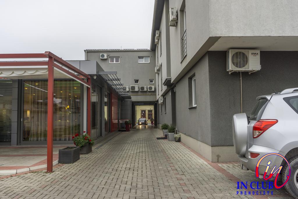 Apartment And Rooms In Club Indija Exterior foto