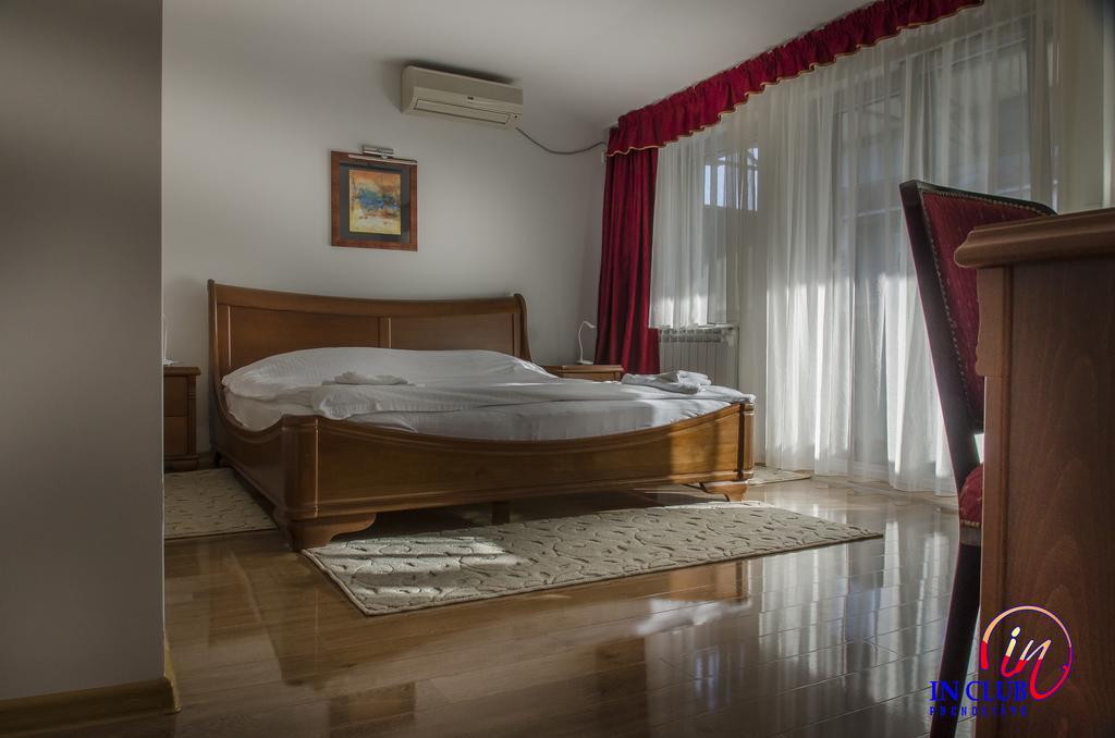 Apartment And Rooms In Club Indija Exterior foto