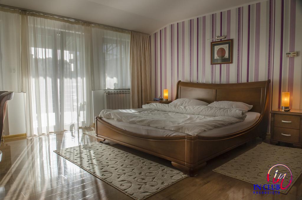 Apartment And Rooms In Club Indija Exterior foto