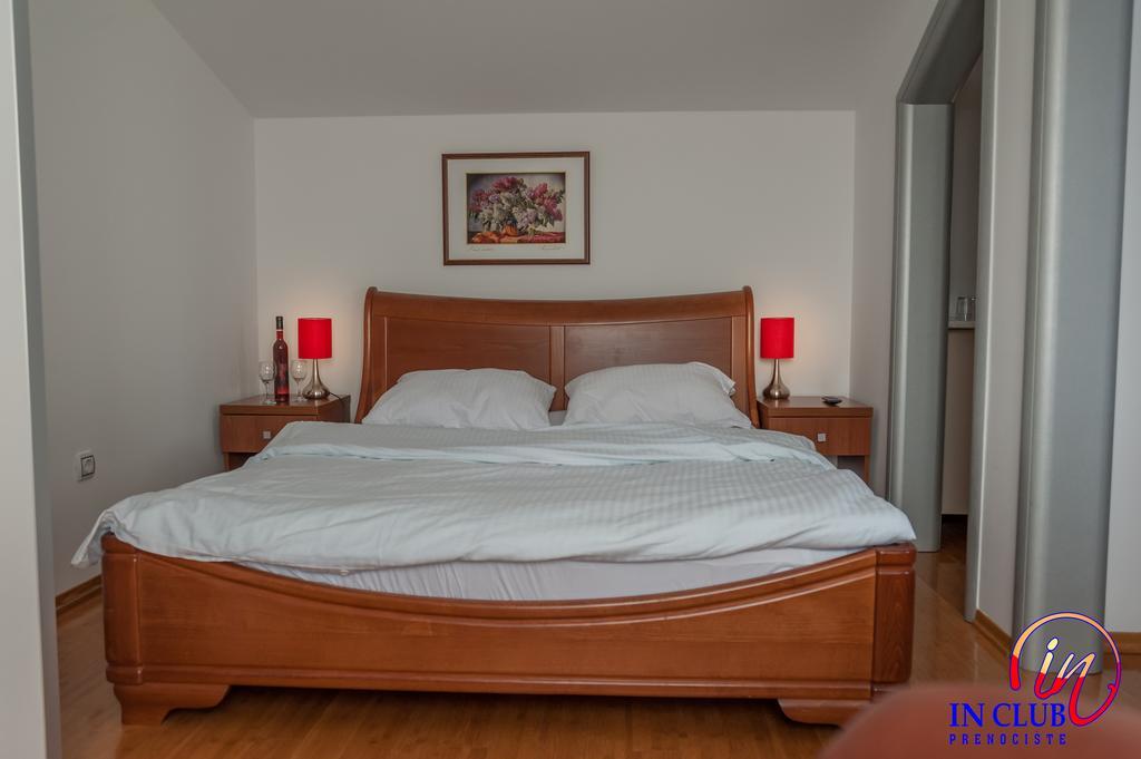 Apartment And Rooms In Club Indija Exterior foto