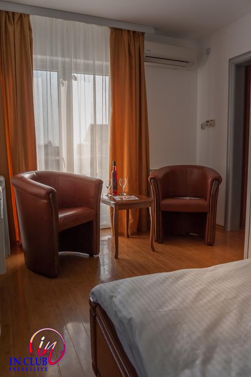 Apartment And Rooms In Club Indija Exterior foto