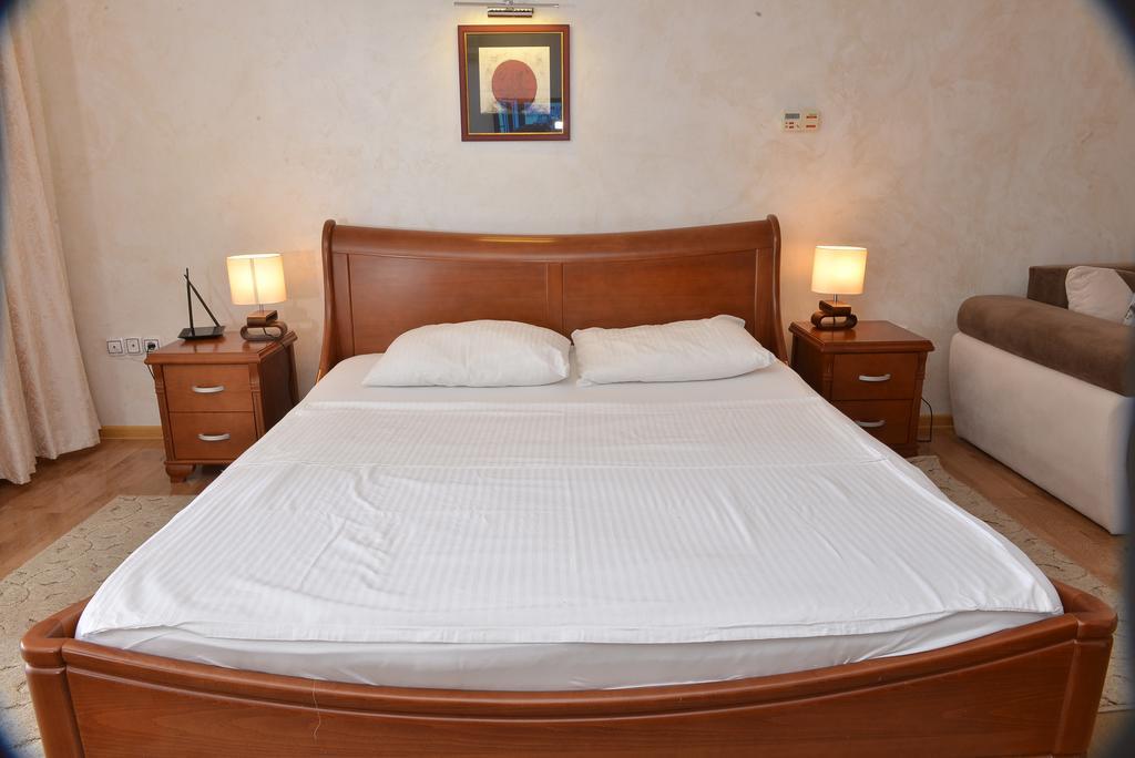 Apartment And Rooms In Club Indija Exterior foto